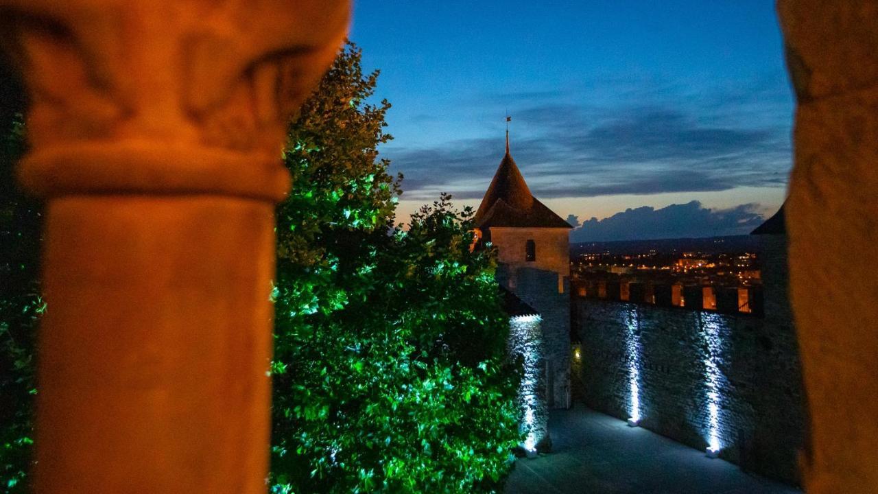 Tout Confort ! Calme, Climatisation, Vue Degagee, Ville ,Parking Gratuit, Ascenseur, Wifi Carcassonne Exterior photo